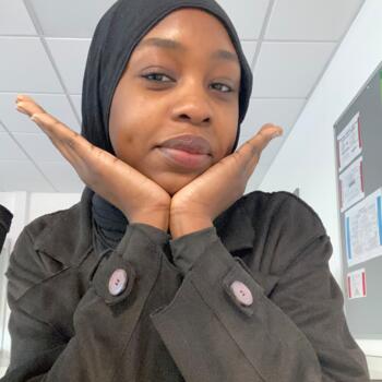 Babysitter in Leeds: Fauzia