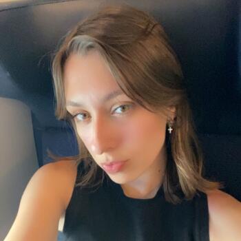 Babysitter Étiolles: Violette