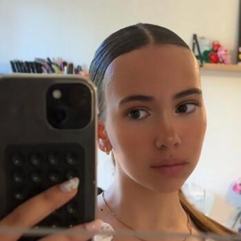 Babysitter in Saint-Gilles-Croix-de-Vie: Oceane