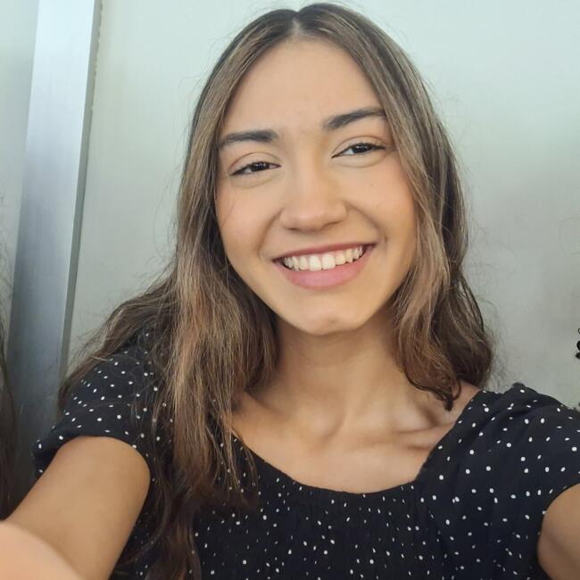 Babysitter in Curitiba: Caroline