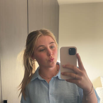 Babysitter in Ostende: Ayko