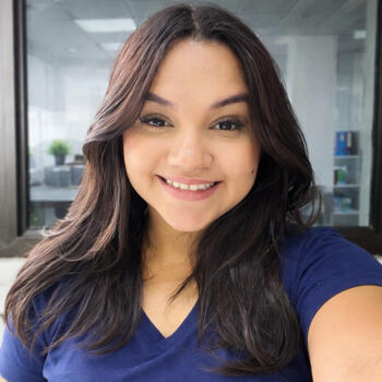 Babá em Praia Grande: Victoria