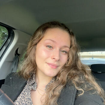 Babysitter in Mayenne: Alice