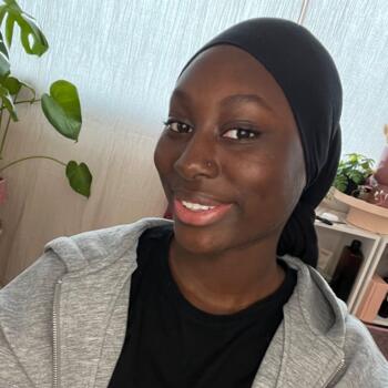 Babysitter in Mantes-la-Ville: Awa