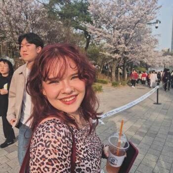 Babysitter in Seoul: Erika