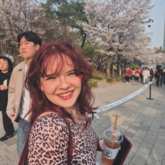 Babysitter in Seoul: Erika