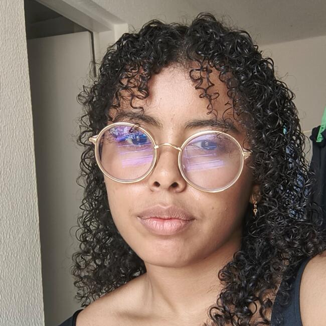 Babysitter in Fortaleza: Aniely