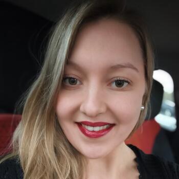 Babysitter in Aubers: Paméla