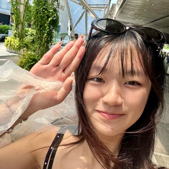 Babysitter in Singapore: Giselle