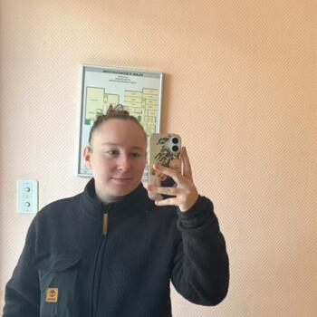 Babysitter in Saint-Jean-de-Muzols: Stacy