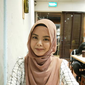 Babysitting job in Singapore Island: babysitting job Puteri Shahira