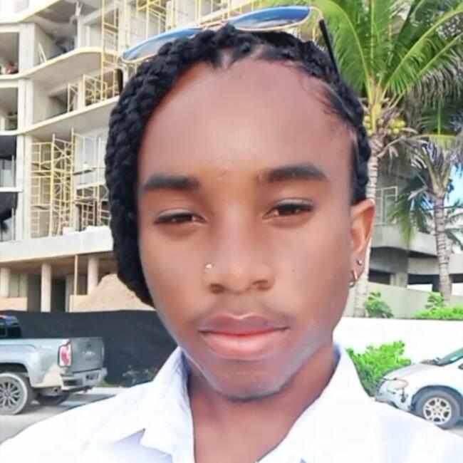 Babysitter in Belize City: Doran