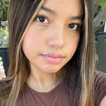 Babysitter Fontana: Tanisha