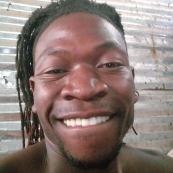 Babysitter in Verulam: Sihle