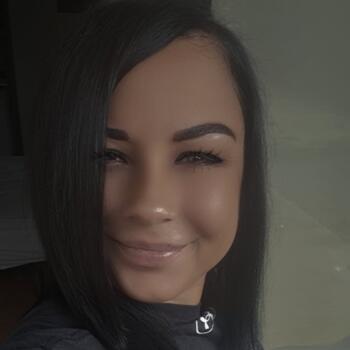 Babysitter in Bolnes: Roxanne