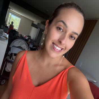 Emprego de babá em Porto Alegre: emprego de babá Nathalia