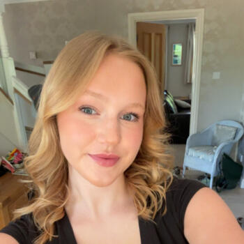 Babysitter Hook (Hampshire): Alexandra