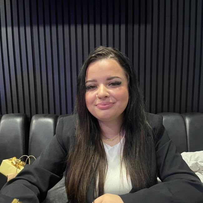 Babysitter in Charleroi: Amira