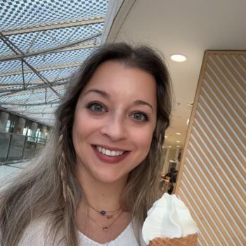 Babysitter in Kallithéa (Αττική): Φαίη