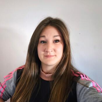 Babysitter in Huesca: Leticia