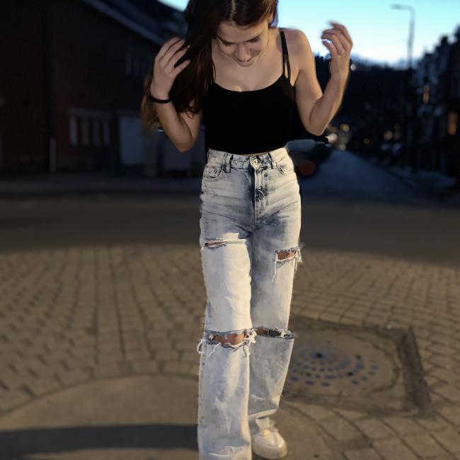 Namur 베이비시터: Orléane