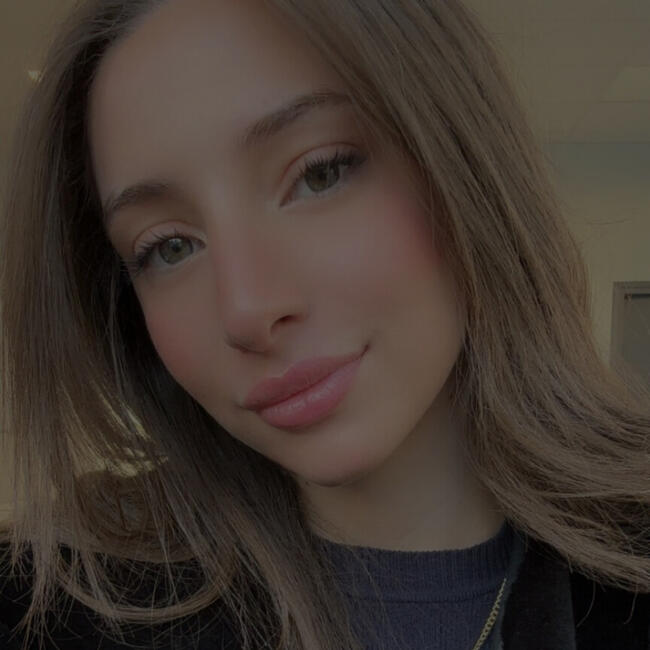 Nounou à Paris: Aya