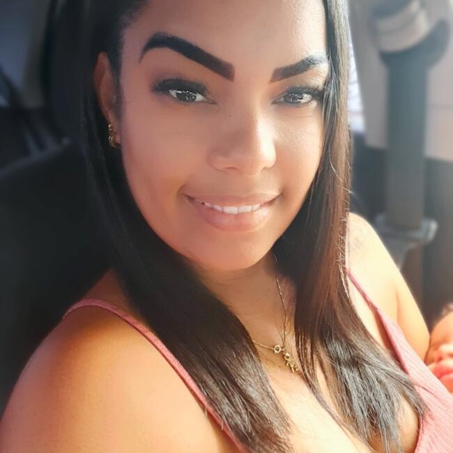 Babá em Camaçari: May