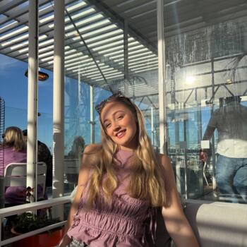 Baby-sitter in Christchurch: Libby