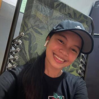 Baby-sitter in Vantaa: Mae Florence