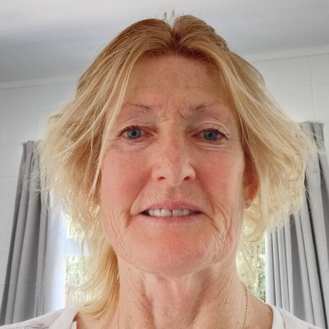 Babysitter in Motueka: Julie