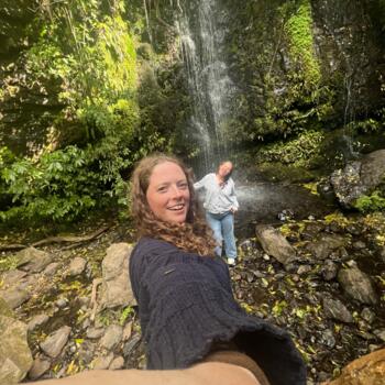 Babysitter Ohoka: Brenna