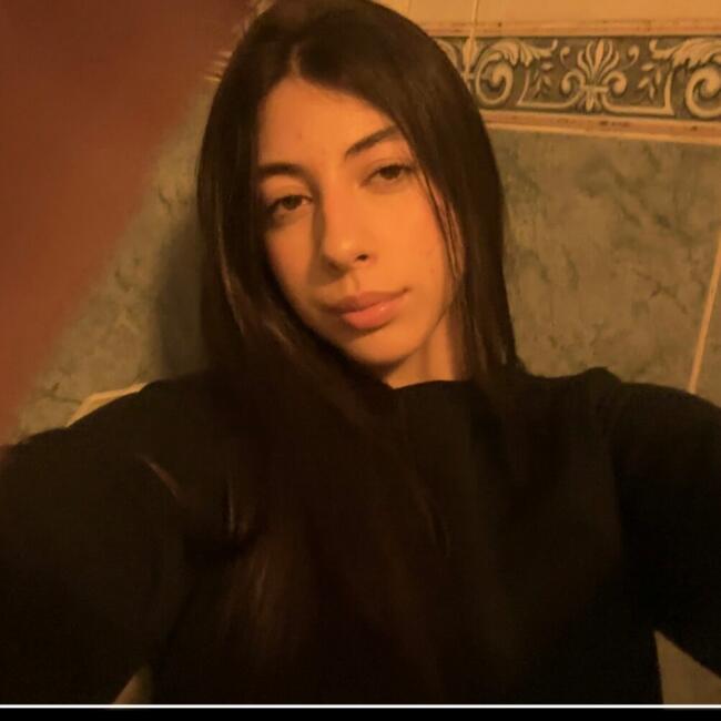 Babysitter in Saint-Gilles: Valenthinna
