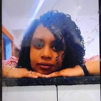 Babysitter Guarulhos: ISLLA