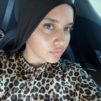 Babysitter in Montélimar: Aya