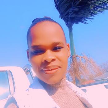 Nanny in Mandeni: Nontuthuko