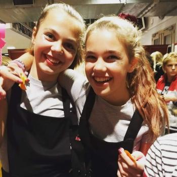 Oppas Groenekan: Kiki en freija