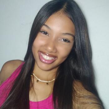 Babysitter Teresina: Laura