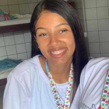 Babysitter Teresina: Laura
