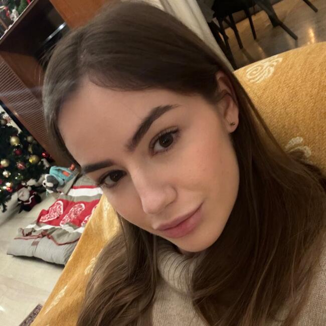 Babysitter in Vrilissia: Samira