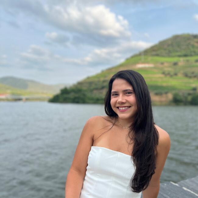 Babysitter in Coimbra: Amanda