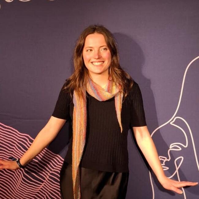 Babysitter in Lisieux: Laure