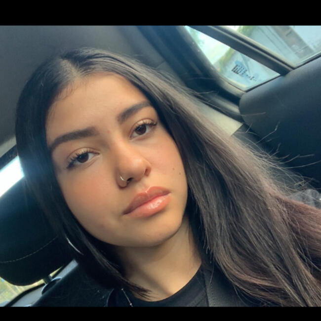 Babysitter in Paranaguá: Carla