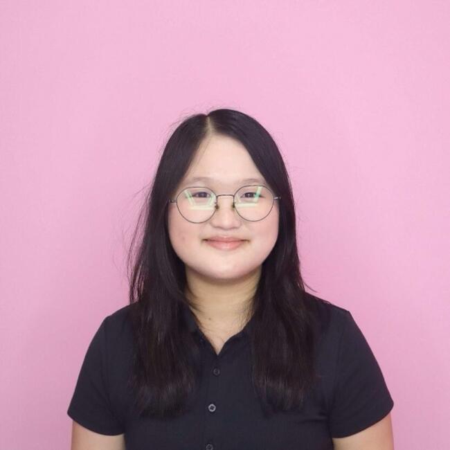 Babysitter in Singapore: Crisann