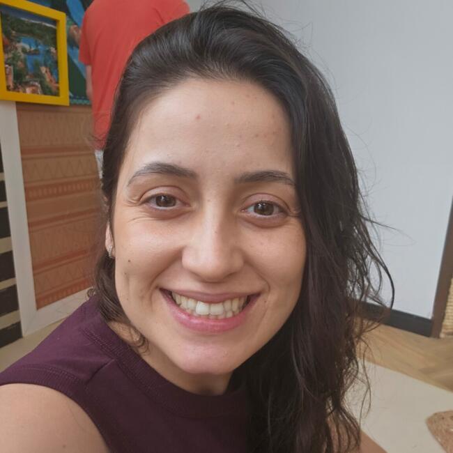 Emprego de babá em Mogi das Cruzes: Renata