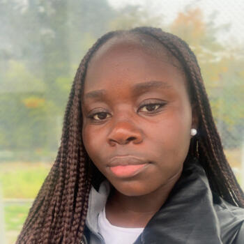 Babysitter in Plan-les-Ouates: Cyveane