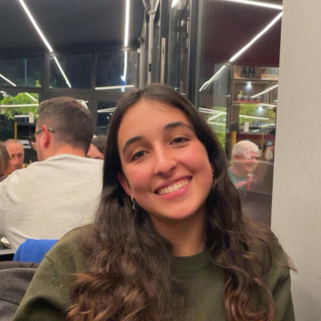 Babysitter in Lisbon: Leonor