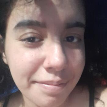 Babysitter Pinhais: Beatriz