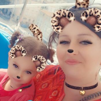 Assistante maternelle Nanterre: Houria