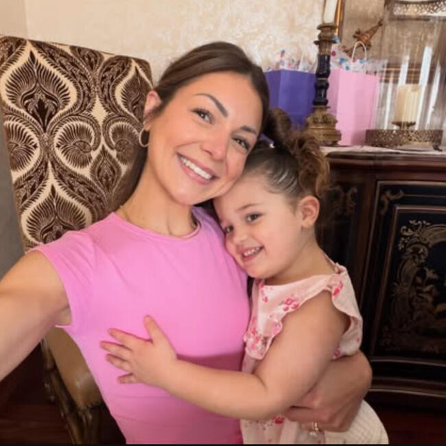 Babysitting job in San Antonio: Foxworth