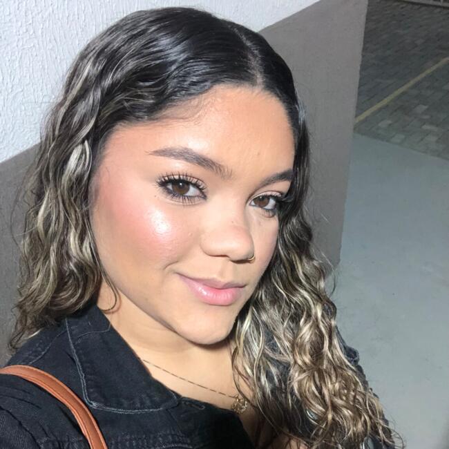 Babysitter in Natal: Ellen
